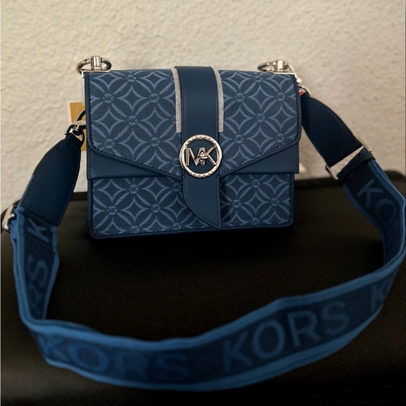 NWT MICHAEL MICHAEL KORS SIGNATURE GREENWICH SMALL CONVERTIBLE CROSSBODY - Picture 9 of 15